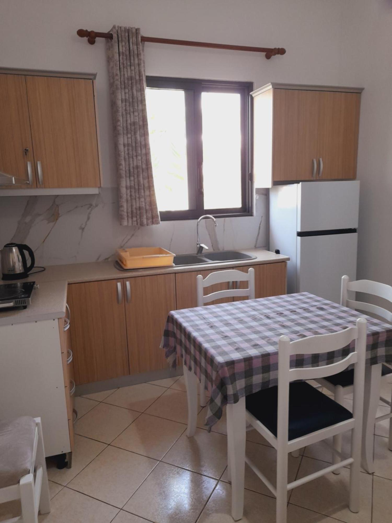 Vila F&M Ksamil Exterior foto